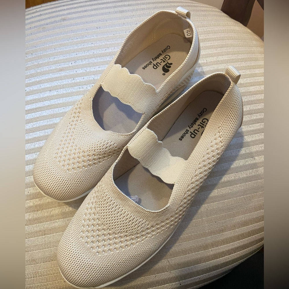Women's Cream Slip-On Shoes